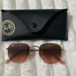 Ray Ban hexagonal in rose gold